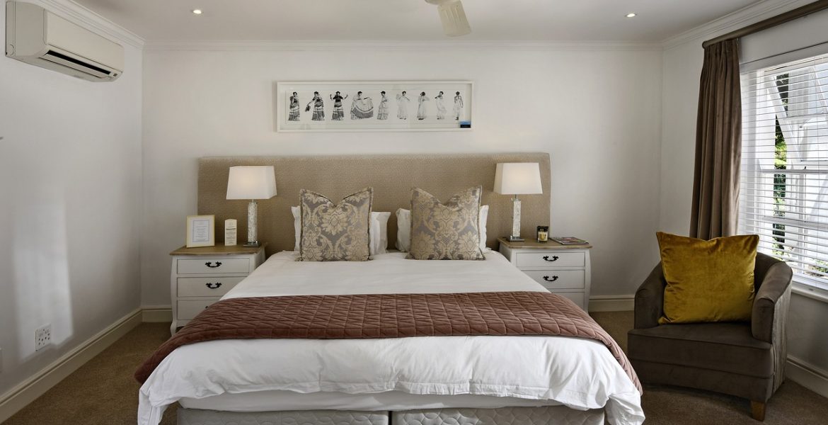 bedroom-5664221_1280